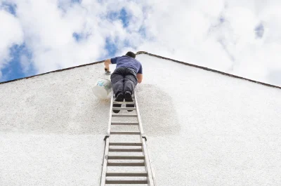 Peinture extérieure à Lods — façades et ravalement